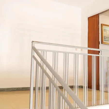 5 Apartment
